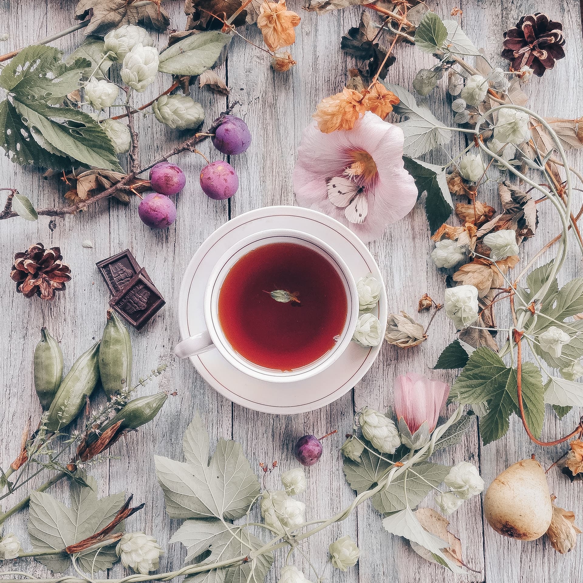 10 Non-Carbonated Drinks for a Healthier You: Hydration and Beyond
