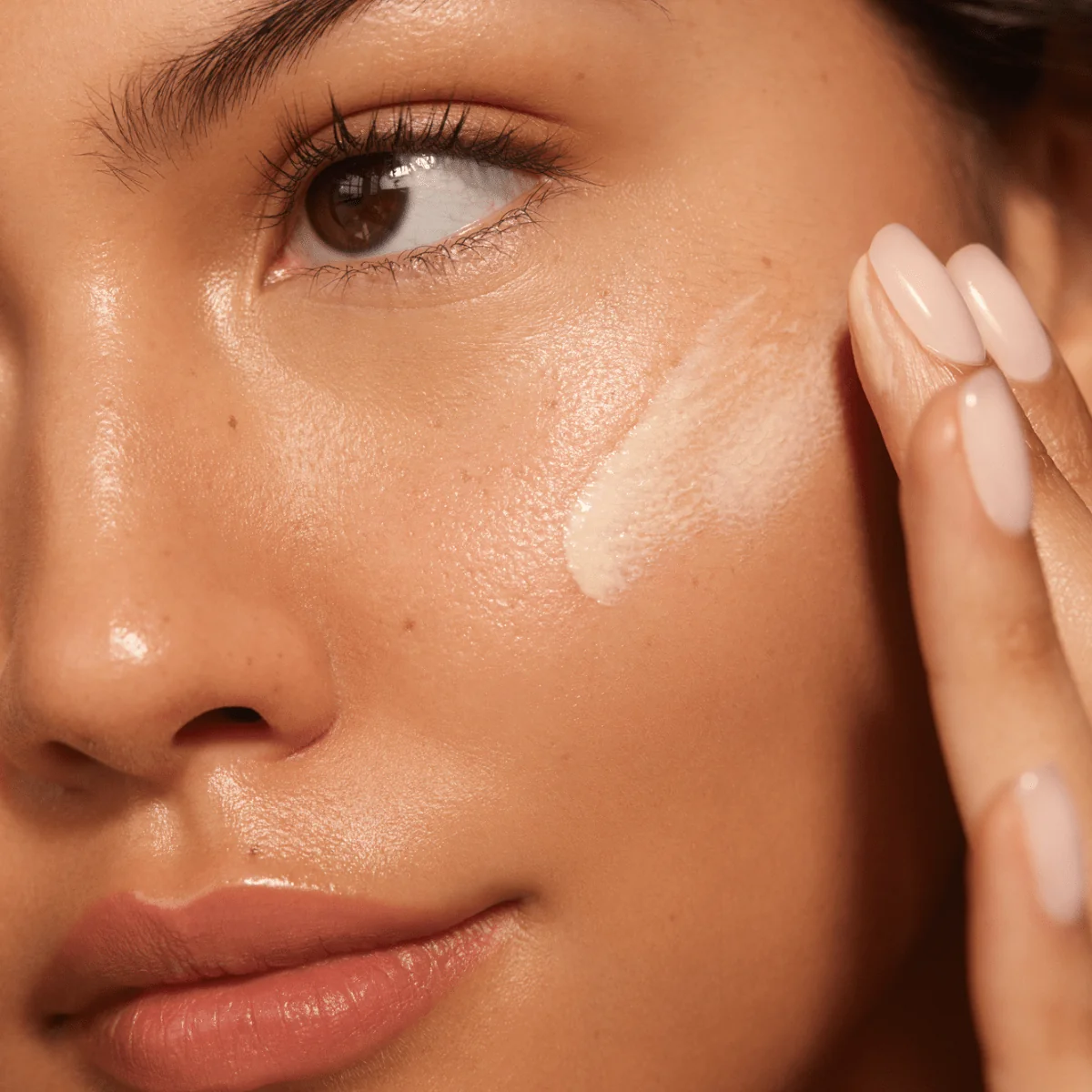 SolarGlow® - Mineral Serum Sunscreen SPF 30